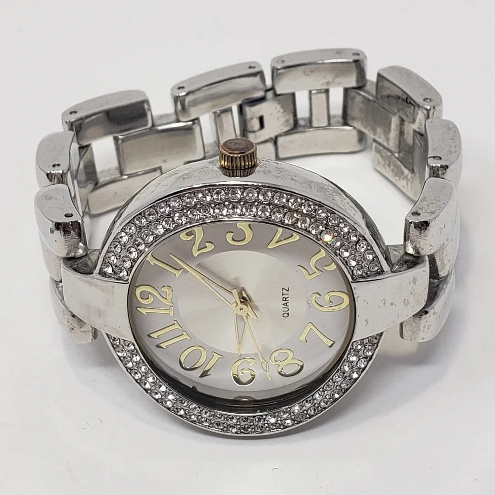 Chicos Womens Silver Tone Rhinestone Watch Quartz Round Face Chunky New Battery - Picture 3 of 6